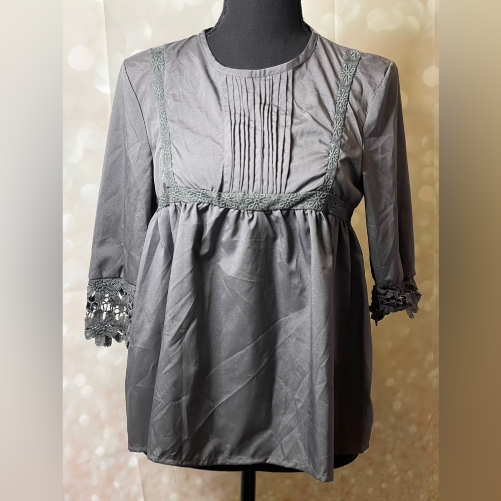 New‎ Orderplus S Grey Baby Doll Shirt with Lace/Floral Accents